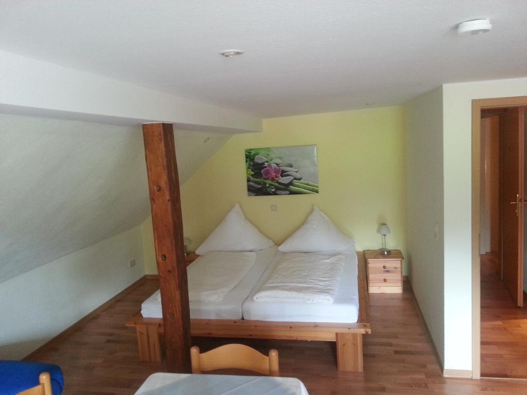 Landgasthof Lang Zum Adler Oberkalbach Bagian luar foto