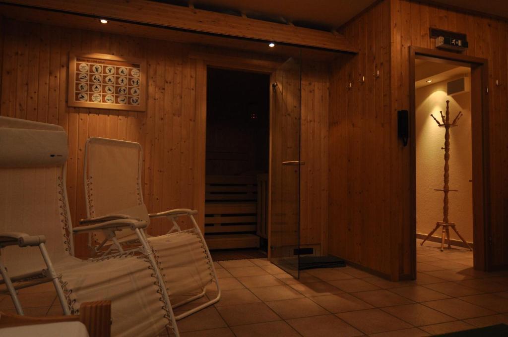 Landgasthof Lang Zum Adler Oberkalbach Bagian luar foto